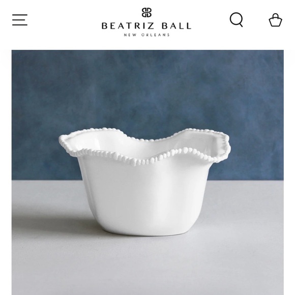 Beatriz Ball New Orleans Vida Decorative Ice Salad White Bowl with Blue Servers - Picture 2 of 6
